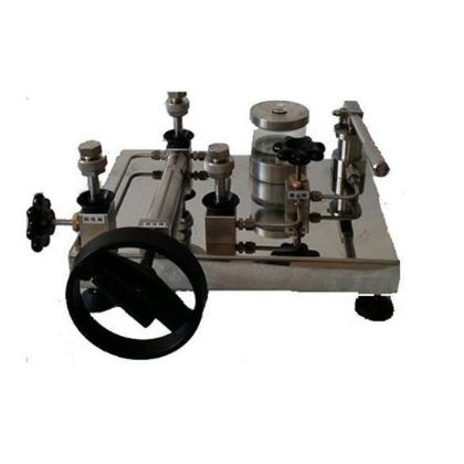 KT105 Hydraulic Comparator